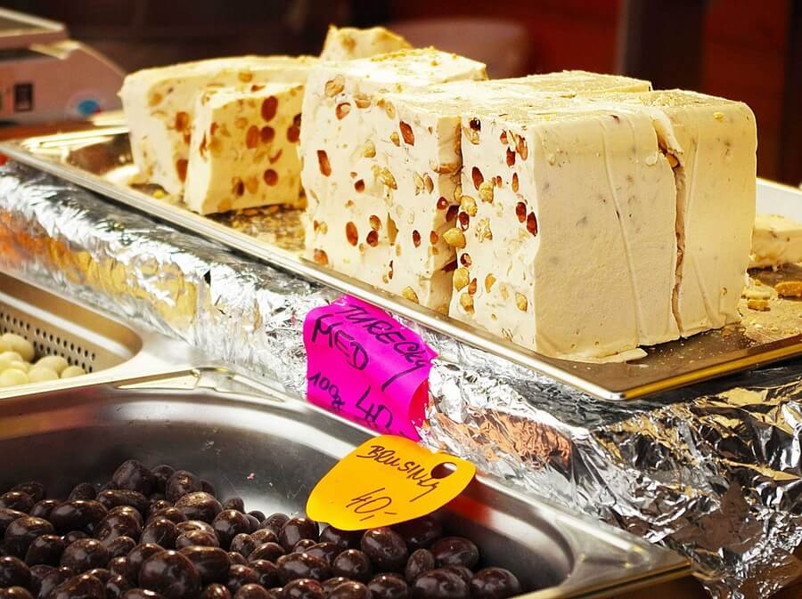 Czy chałwa jest zdrowa? Odkryj jej tajemnice!