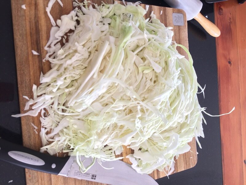 Jak zrobić domowy sok z kiszonej kapusty, białej i czerwonej - przepisy i wskazówki