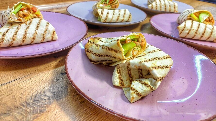 Domowa tortilla - przepisy na obiad, imprezę czy przekąskę dla dzieci