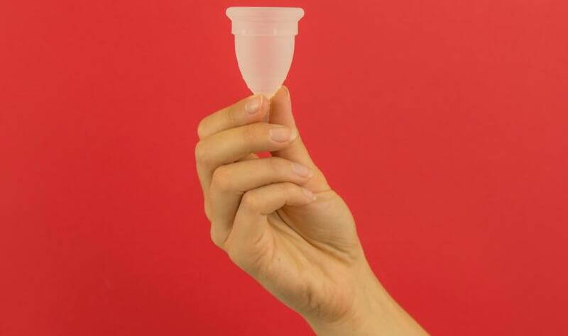 Eko menstruacja – kubeczek menstruacyjny, majtki menstruacyjne, ekologiczne tampony i podpaski