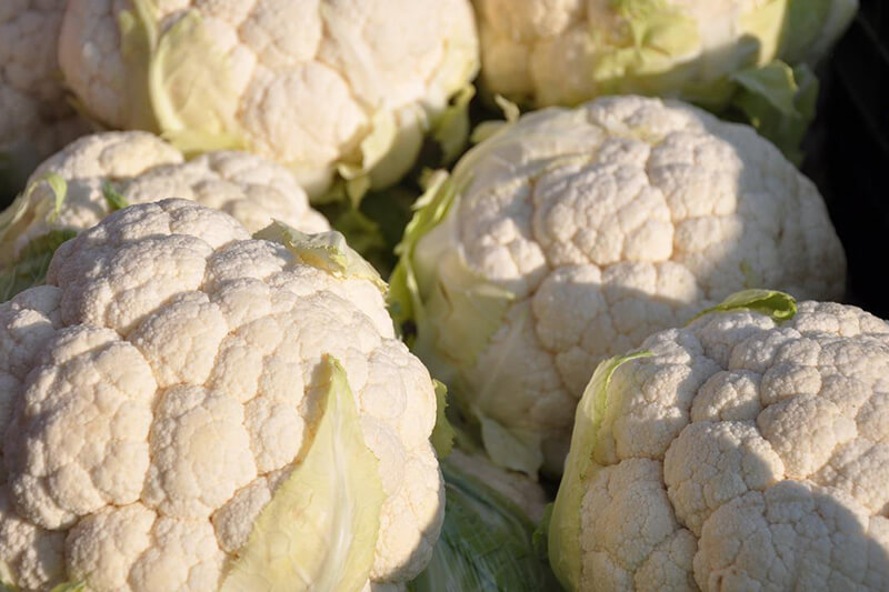 Kalafior – kalorie, wartości odżywcze, wpływ na tarczycę. Kto powinien jeść kalafiory?