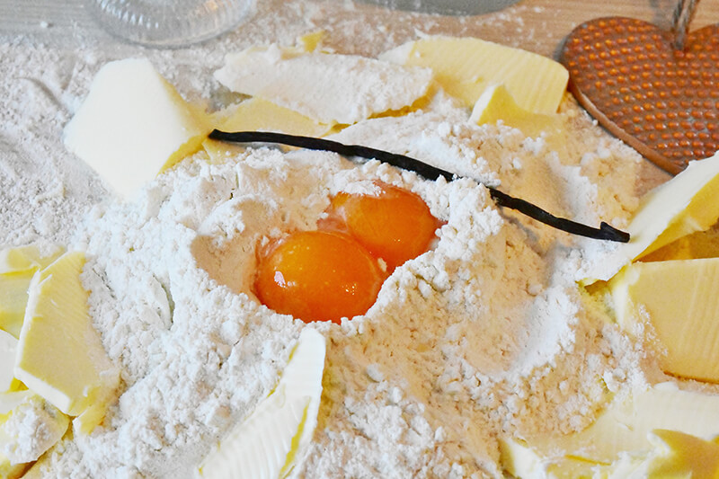 Naturalny ekstrakt waniliowy – niezbędny w słodkiej kuchni!