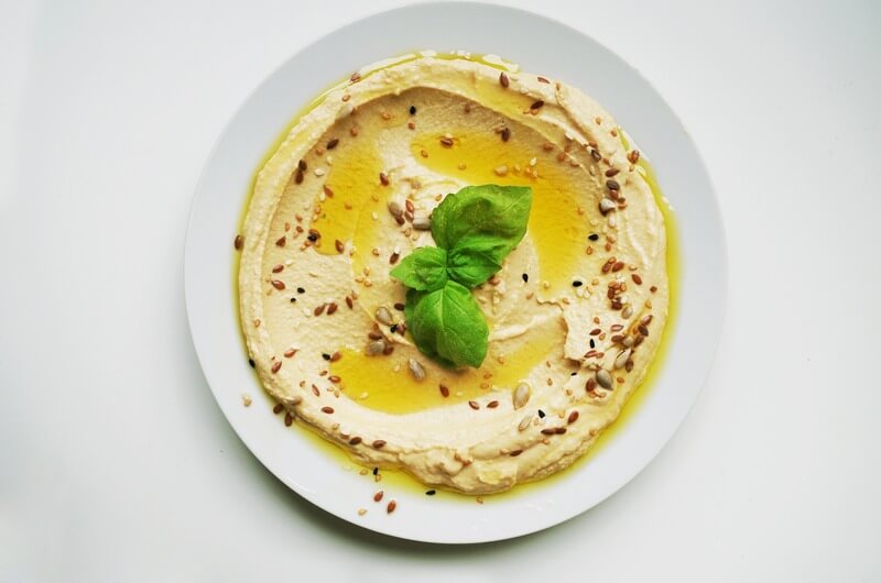 Jak zrobić hummus w domu? Najlepsze przepisy na domowy hummus tradycyjny i nie tylko