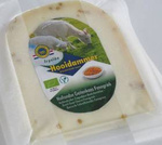 Kozi ser dojrzewający z kozieradką 50 % tłuszczu BIO 200 g – Hooidammer